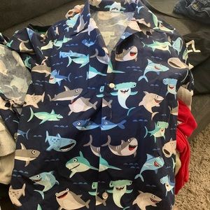 Boys shark button up size 6